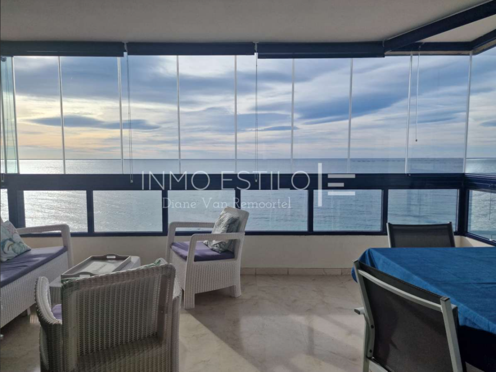 Penthouse on the first line of the Arenal beach in Calpe