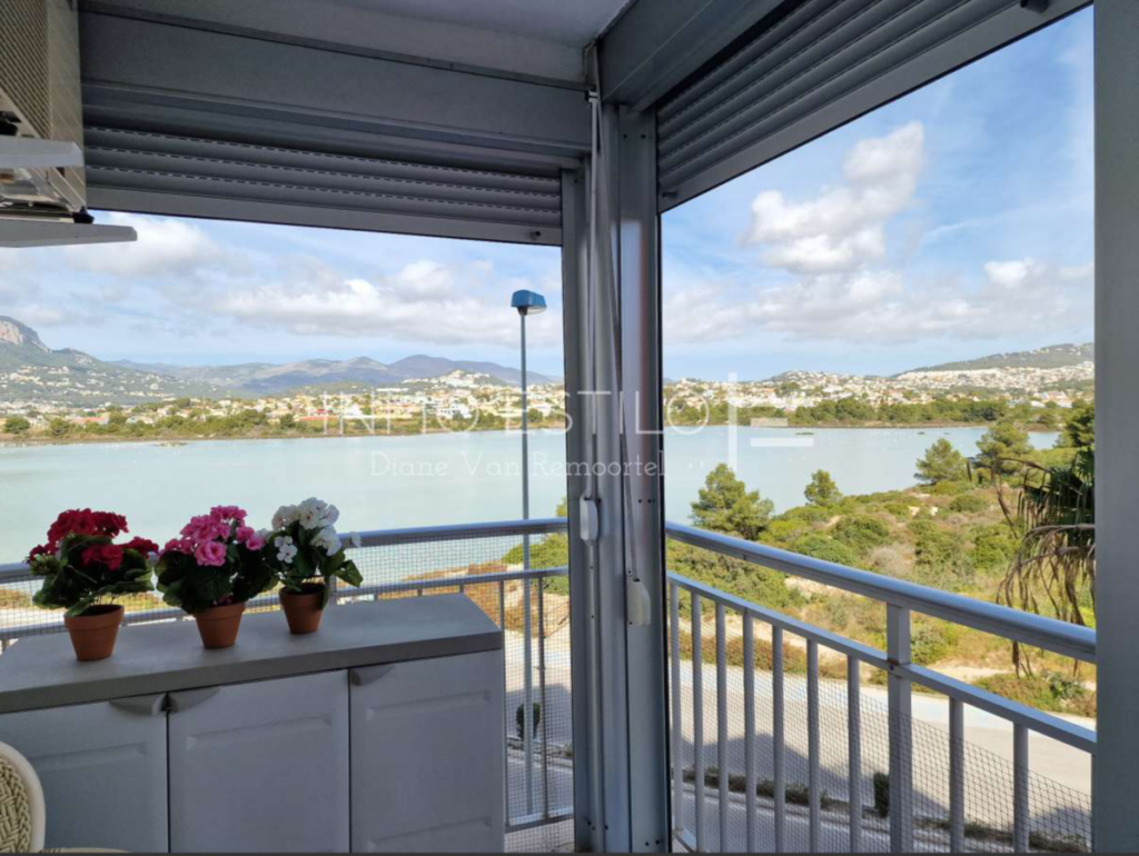 Aparment with terrace and beautiful views to the Salinas