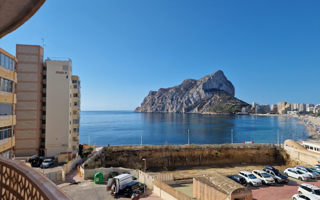 Apartment with sea and Peñón views