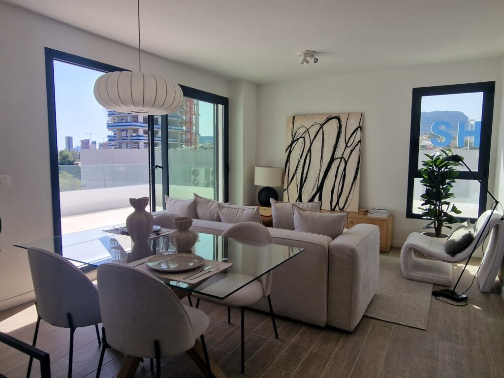 Nueva construcción en la playa de La Fosa / Levante Nueva construcción en la playa de La Fosa / Levante