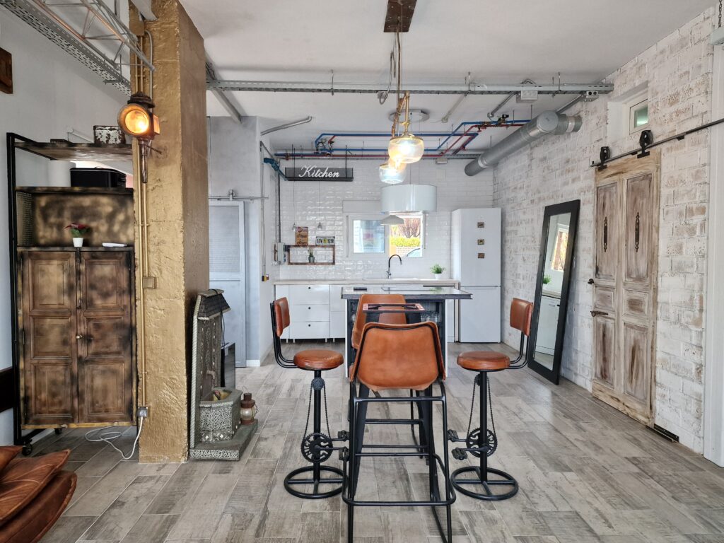 Industrial style loft 250 metres from the sea