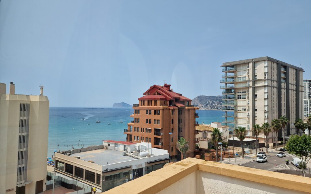 Penthouse with sea and Peñon de Ifach views