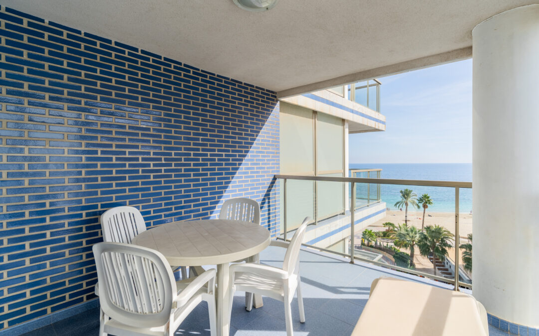 Appartements en première ligne de la plage de La Fosa / Levante