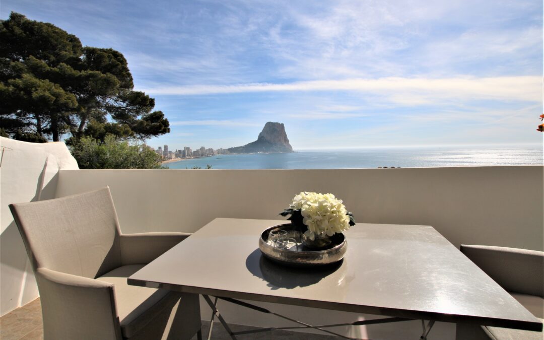 Magnifique duplex avec vue imprenable sur la mer et le rocher d&rsquo;Ifach