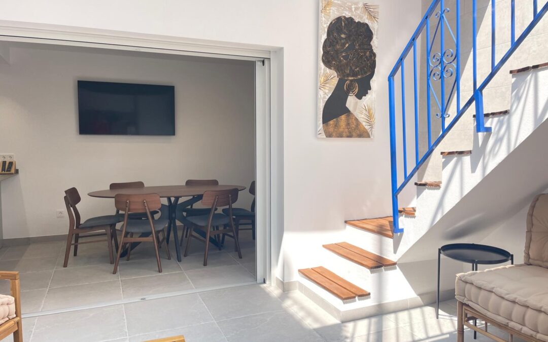Appartement au rez-de-chaussée avec joli patio, à 150 mètres de la mer