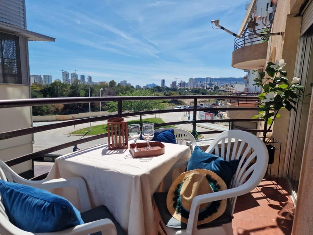 Appartement klaar om te betrekken, vlak bij de zee