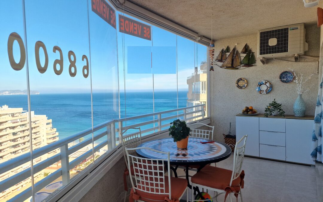 Appartement impeccable avec une vue magnifique sur la mer